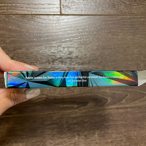 *BRAND NEW* Bobbi Brown Autumn Avenue Wye Shadow Palette - Picture 9 of 9